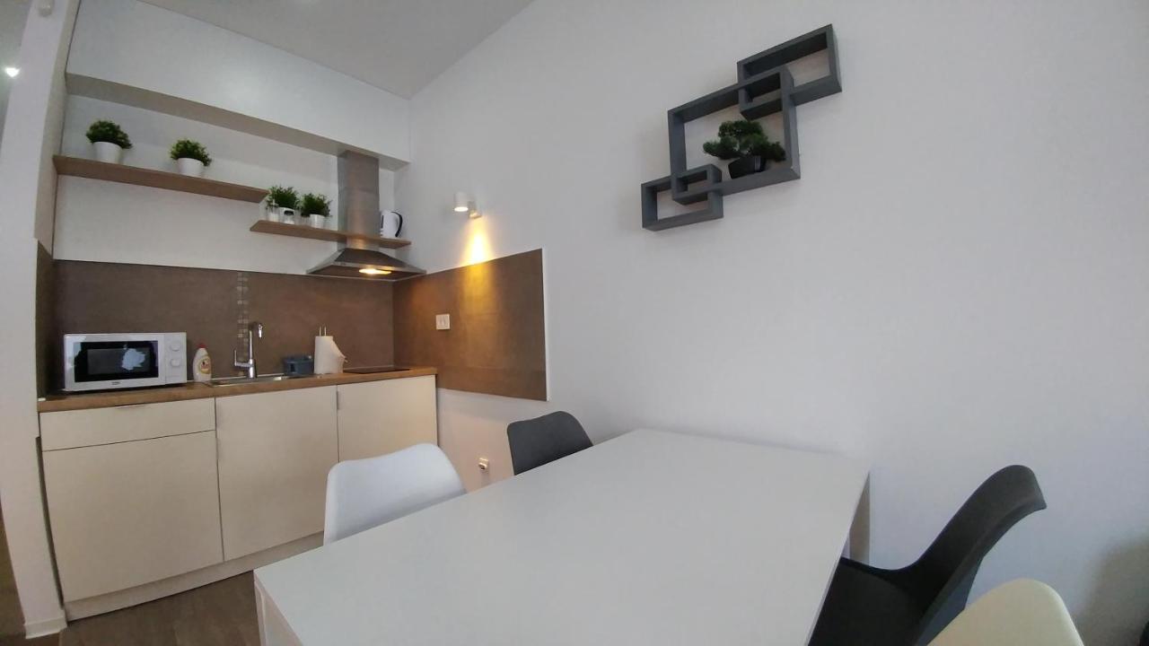 J&j Belgrad